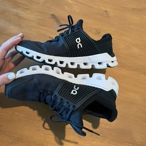 On Cloud Women’s Running Shoes